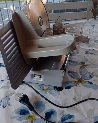 Affettatrice elettrica