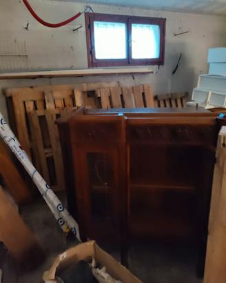 Credenza di legno gratis