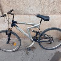 BICI mountain bike MTB 26" ragazzo usata città