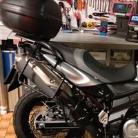 Attacchi laterali moto per bauletti Givi Monokey