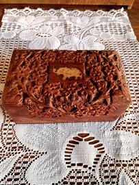 scatola in legno vintage fatta a mano