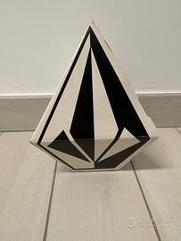 Cartonato  pubblicitario VOLCOM alto 25 cm