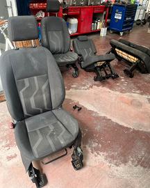 Sedili ford transit connect