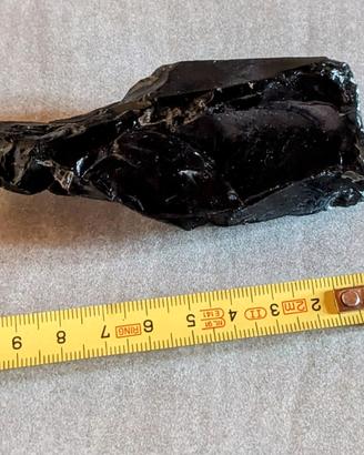 Pietra ossidiana nera Grezza Sarda