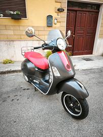 Vespa GTS 