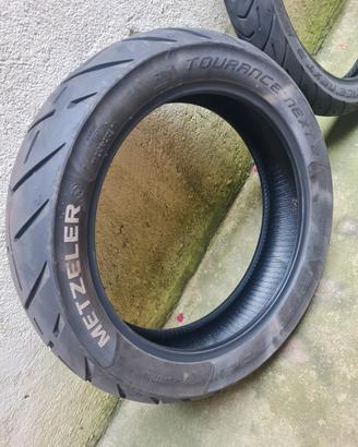 Gomme moto metzeller