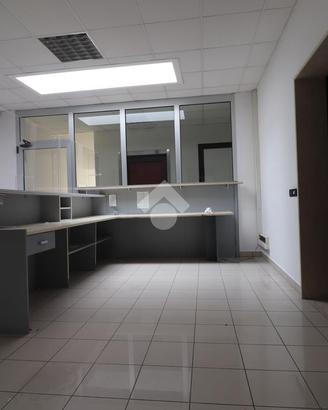 UFFICIO A PORTO MANTOVANO