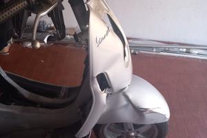 vespa 50 lx incidentata