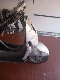 vespa 50 lx incidentata