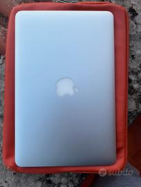 MacBook Air (11”)