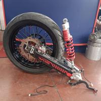 ricambi sfusi / forcellone completo Fantic SM 125 