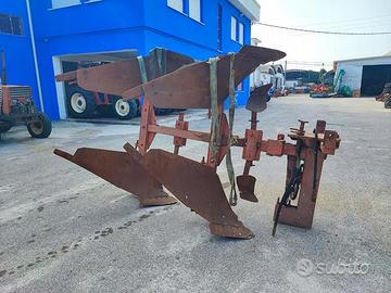 Aratro bivomere Freschi