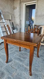  1 tavolo 90x90cm (90x180cm) + 6 sedie