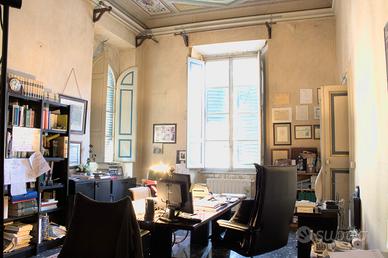 Ufficio centro storico Lucca