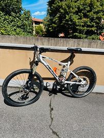 MERIDA ONE-TWENTY 26