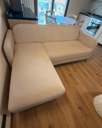 Divano tre posti con chaise-longue rigido colore b