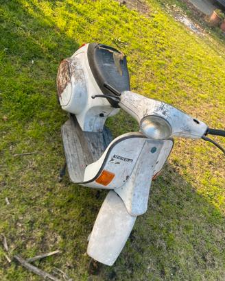 Vespa 50v
