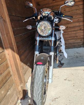 Moto Guzzi breva 750