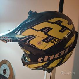 casco AIROH replica Tony Cairoli 