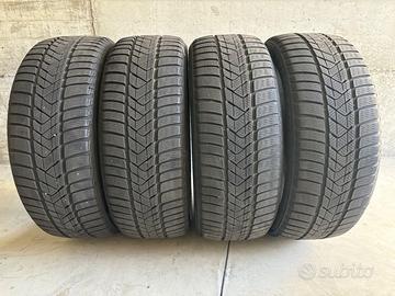 Pneumatici invernali Pirelli 225/40 R20 94V