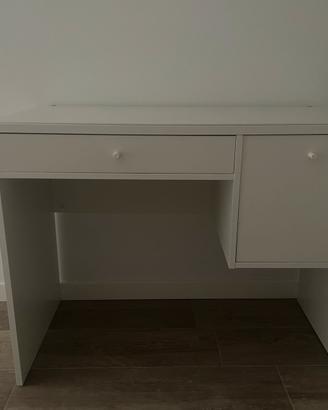 scrivania/toeletta ikea modello SYVDE