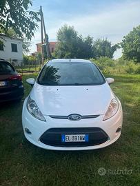 FORD Fiesta 1.4 TDCi 70CV 5 porte Titanium