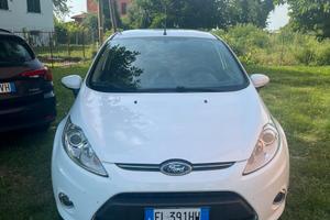 FORD Fiesta 1.4 TDCi 70CV 5 porte Titanium