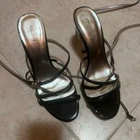 Scarpe con il tacco basso