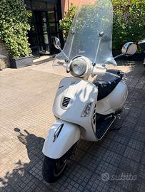 VESPA 300 GTS SUPER