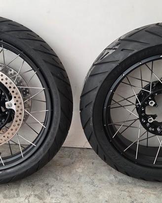 Bmw 1300 Cerchi a  raggi neri