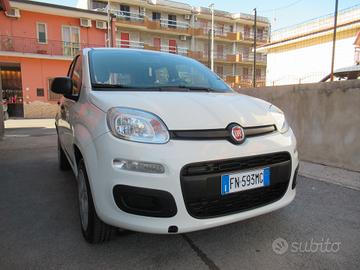 Fiat Panda 0.9 TwinAir Turbo Natural Power Lounge