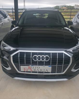 Audi Q3 35 TDI Business Advanced