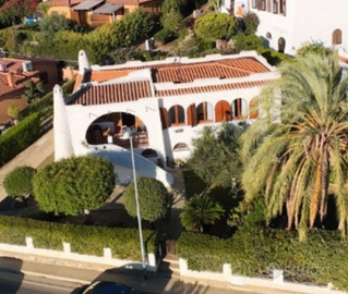 Villa a pochi passa dal mare località COSTA REY