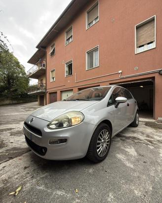 Fiat Punto 1.3 Multijet diesel – 2014 – 105.000 km