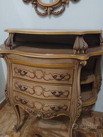Credenza in stile veneziano