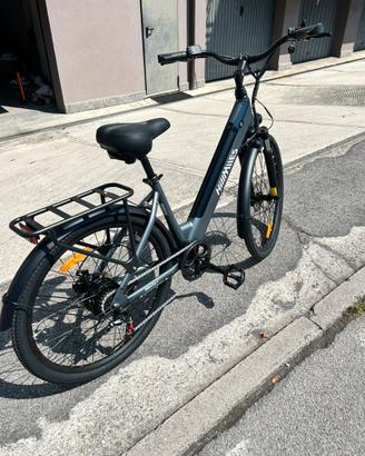 Bicicletta elettrica e-bike nuova