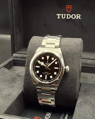 TUDOR Black-Bay 36