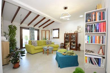 Attico ristrutturato con finiture di qualità