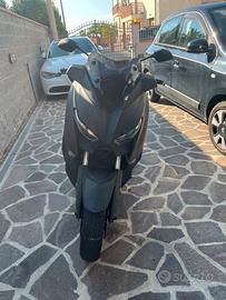 Scooter YAMAHA 400