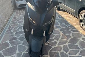 Scooter YAMAHA 400
