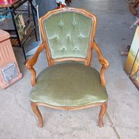 Sedia Poltroncina classica legno e imbottita