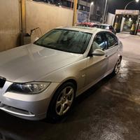 BMW E90 320d Futura
