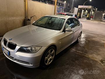 BMW E90 320d Futura