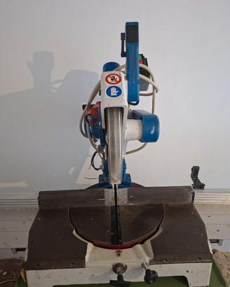 Troncatrice per legno OMGA T50 350 con basamento e