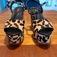 ESSENTIEL sandali con plateau n.37