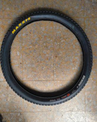 COPPIA PNEUMATICI  27,5  X 2,80 PER BICI PLUS