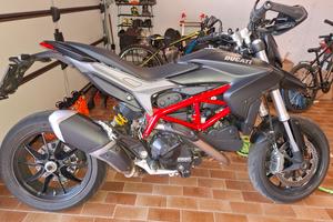 Ducati hypermotard 821 matt black con 1400 km