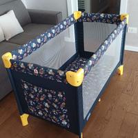 Lettino da campeggio completo di materasso