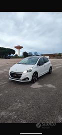 Peugeout 208