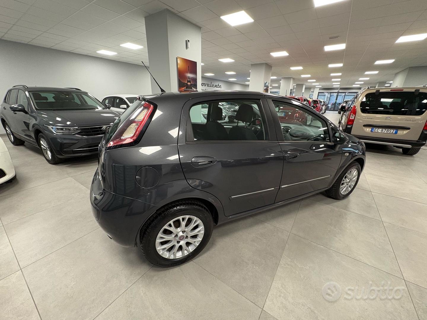 Fiat Punto Evo 2010 photo 2